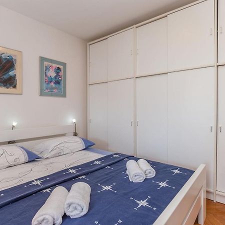 Rina B4 Appartement Poreč Buitenkant foto